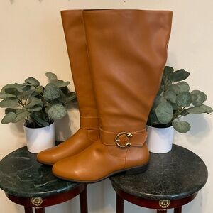New Comfortview Brown Boots w/side zipper & round toes w/detailed straps Sz 9.5M